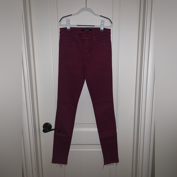 Worn once! J BRAND Photo Ready Deep Plum Skinny Jeans Raw Hem Perfect condition - Picture 10 of 15